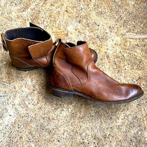 Vintage Shoe Company Caramel Leather Ankle Boots